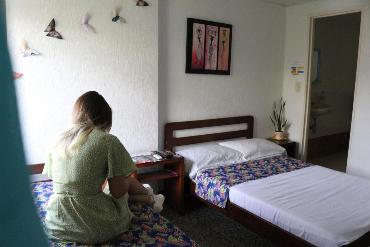 Refugio Llanero Hotel Boutique Villavo Centro 3K Aeropuerto บิยาบิเซนซิโอ ภายนอก รูปภาพ